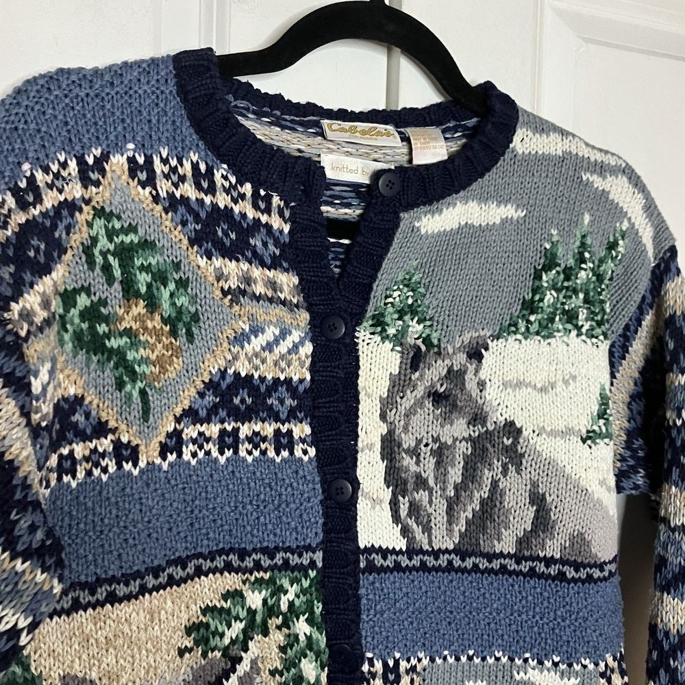 Vintage Cabelas Womns Hand Knit Wolf Wilderness Cardigan Sweater Blue Fair Isle - Picture 3 of 8